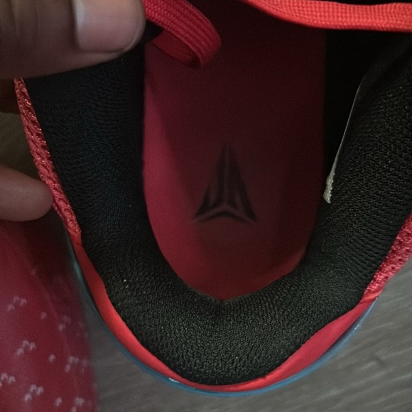 Size 13 ja morants used slightly still fresh enough to rock on the court - Picture 7 of 8